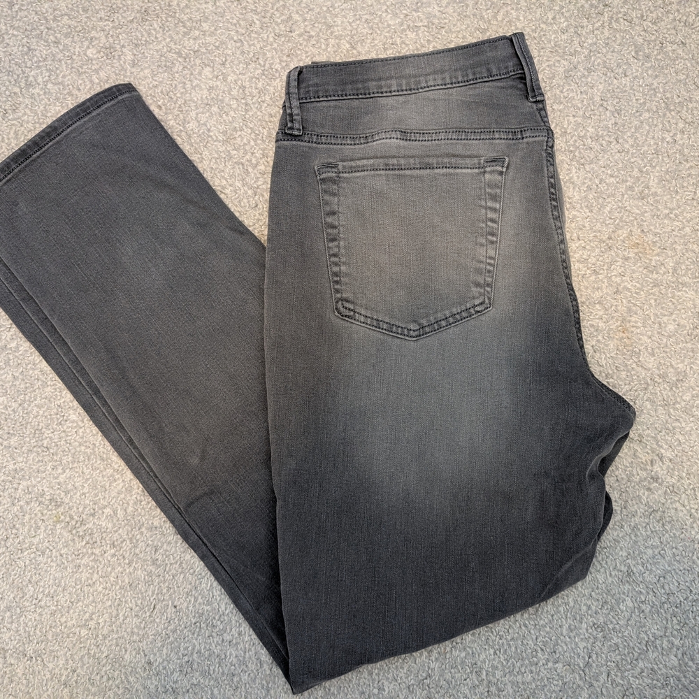 Kenneth Cole Charcoal Straight Men's Jeans - Picture 5 of 9